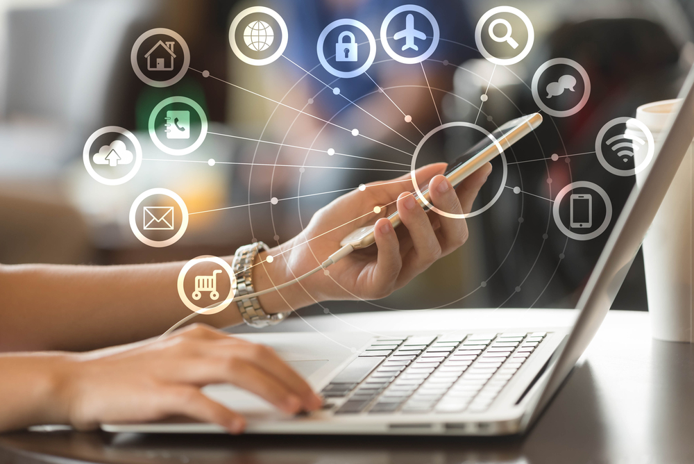 Real-Time Decision Support with AI SOP for Connected Workers