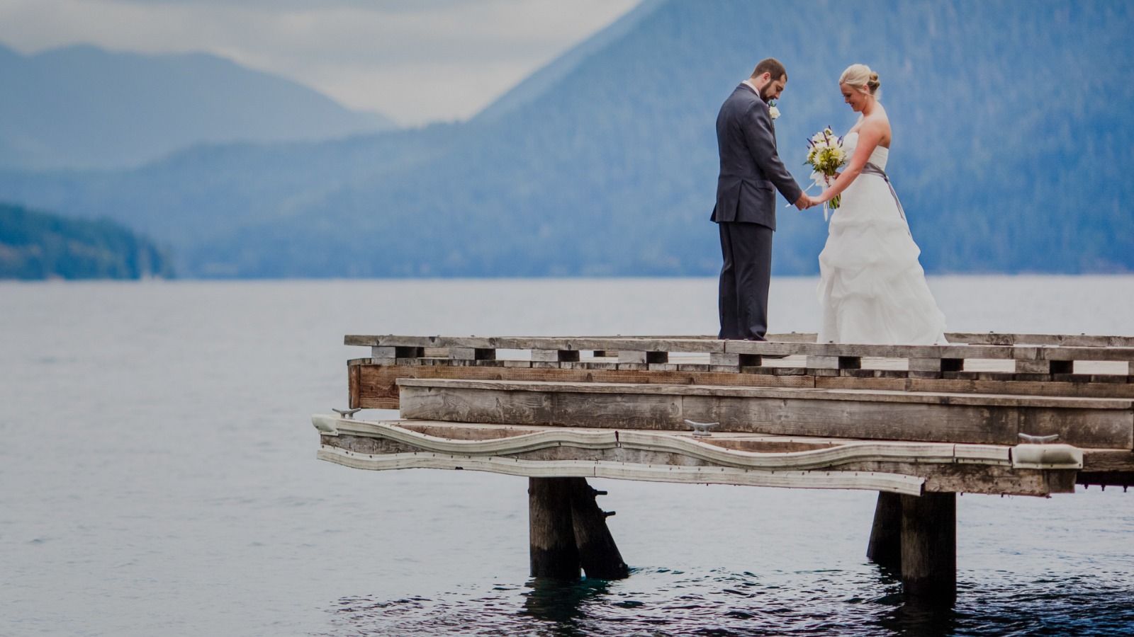 Destination Photographer Capturing Love in Natural Wonders